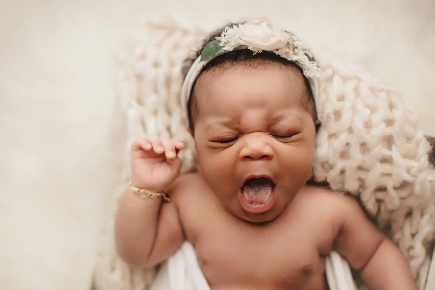 gähnendes Baby